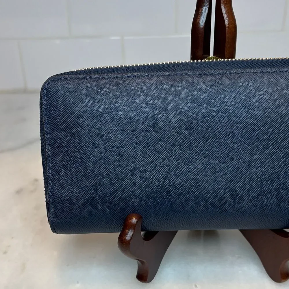 Michael Kors Wallet Saffiano Leather Full Zip Jet Set Continental Wallet